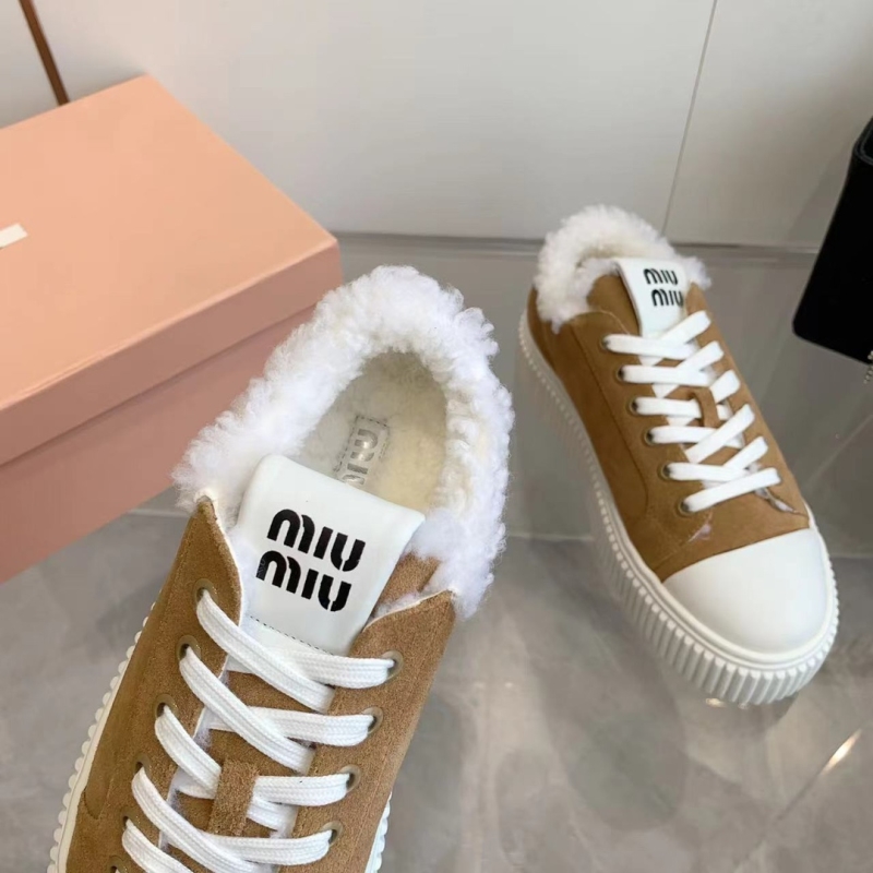 Miu Miu Casual Shoes